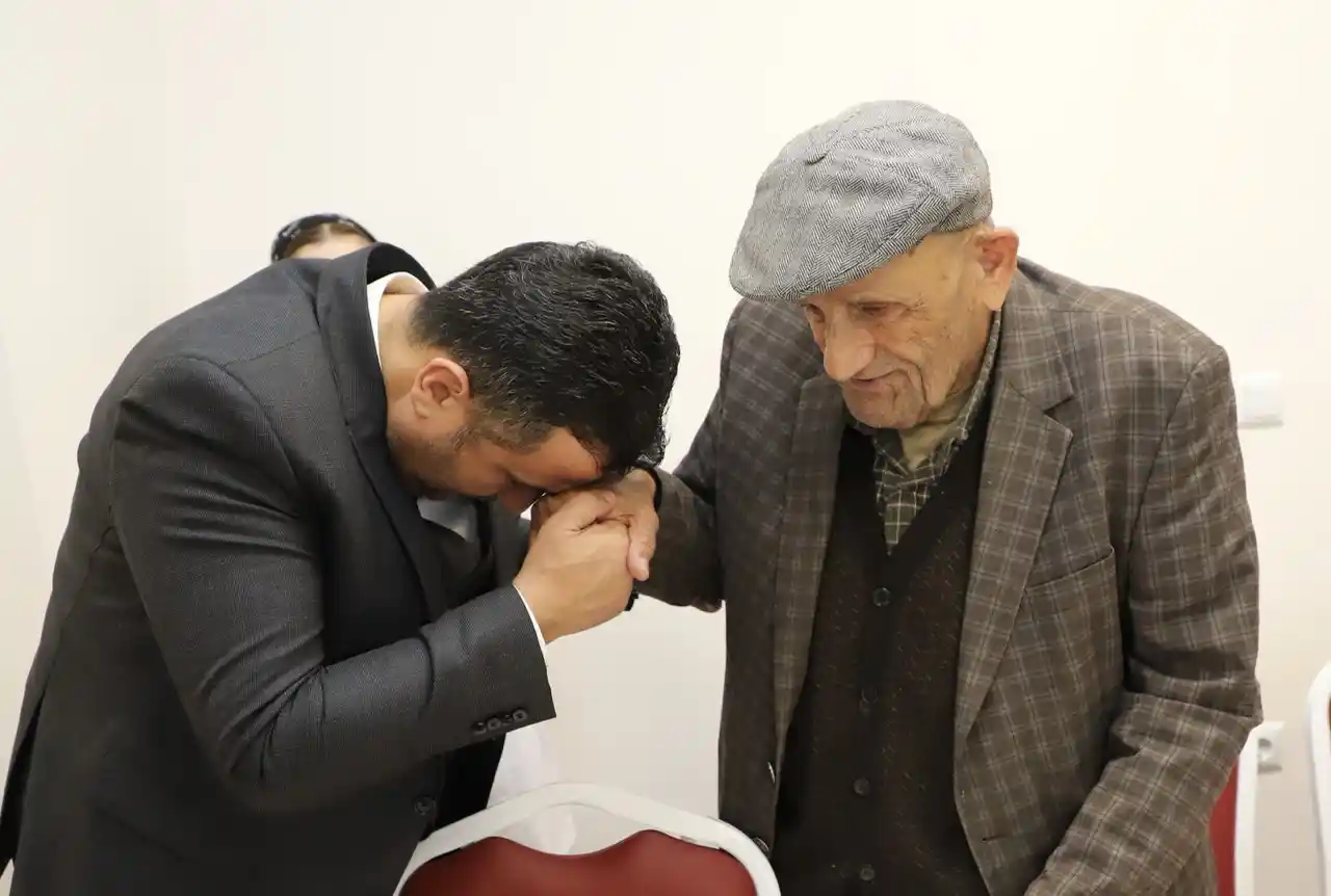 Huzurevi sakinlerine ‘hoş geldiniz’ etkinliği