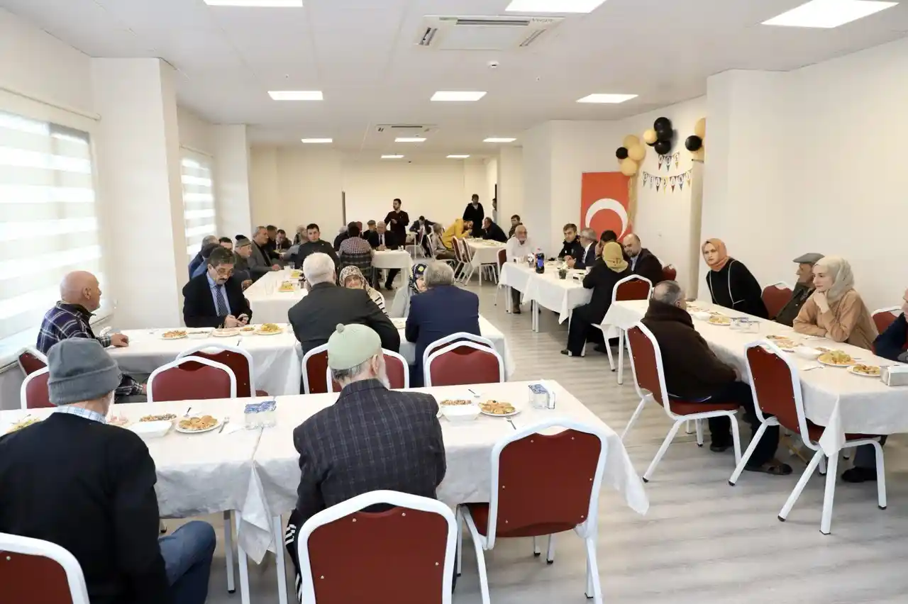 Huzurevi sakinlerine ‘hoş geldiniz’ etkinliği