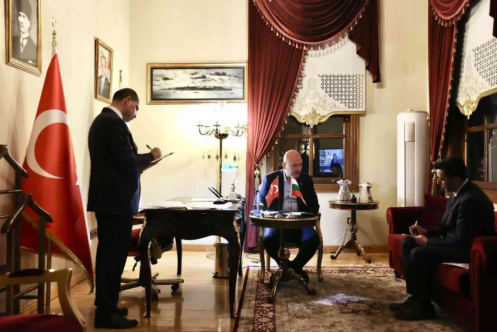 İçişleri Bakanı Soylu, Bulgar mevkidaşı Demerdzhiev ile telefonda görüştü