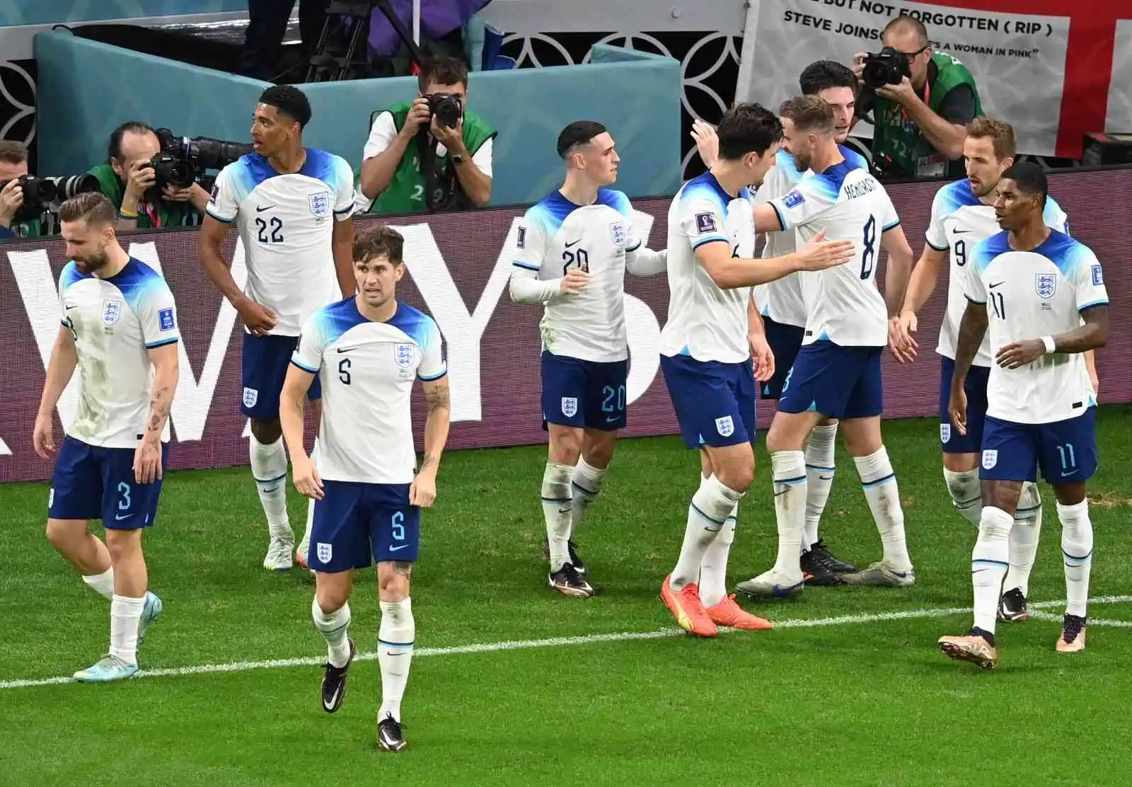 İngiltere ve ABD, Dünya Kupası'nda son 16'ya kaldı
