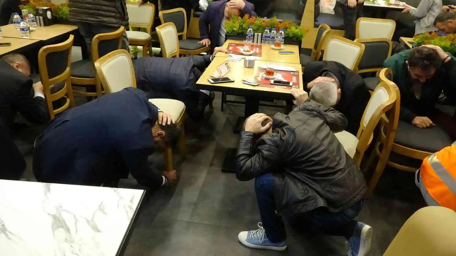 Isparta'da "Çök-Kapan-Tutun" tatbikatı gerçekleştirildi
