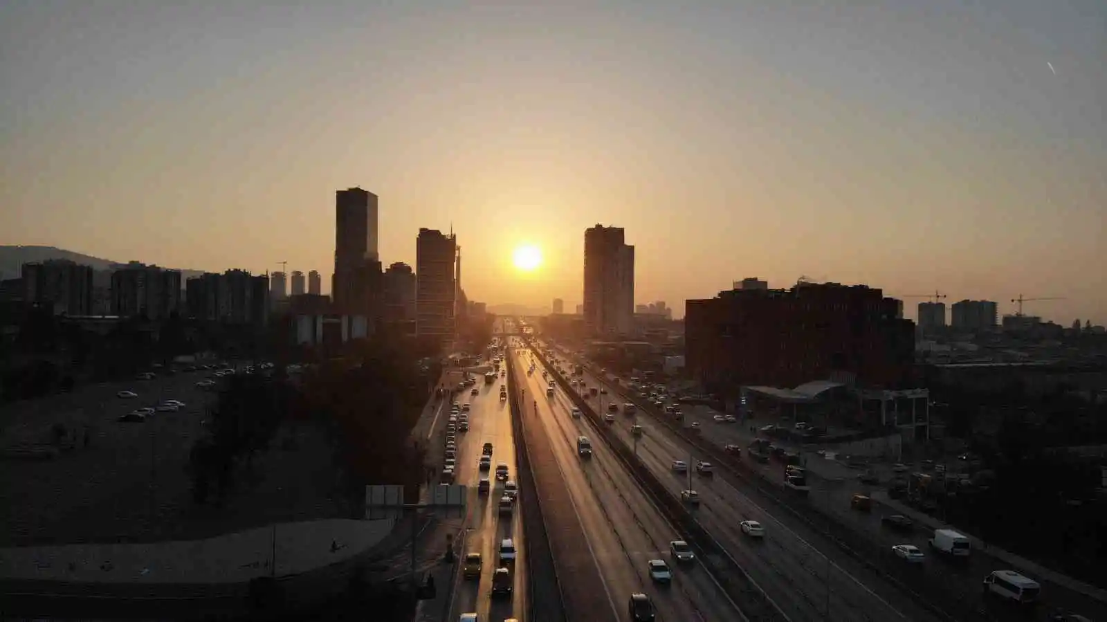 İstanbul’da gün doğumu manzarası mest etti
