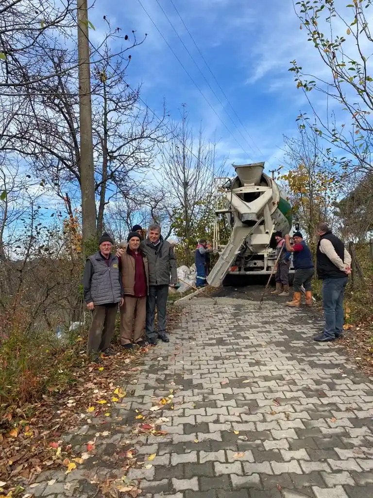 Kandilli Belediyesi bin 500 metreküp beton yol çalışması yaptı