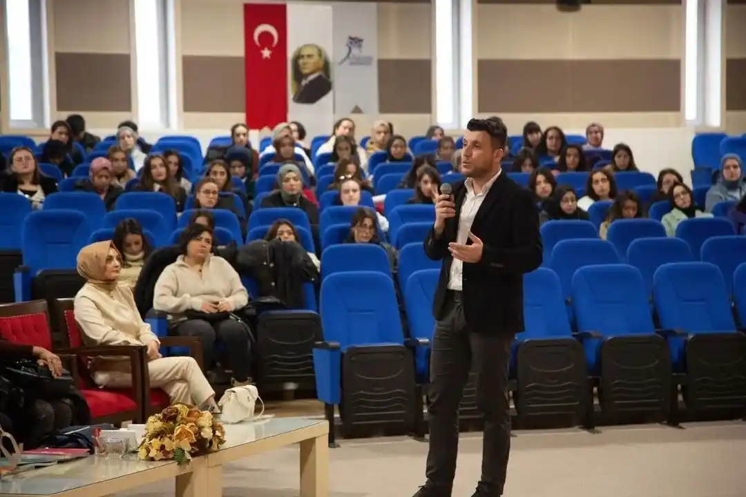 Karabük emniyeti uyuşturucuya karşı eğitimlerini sürdürüyor