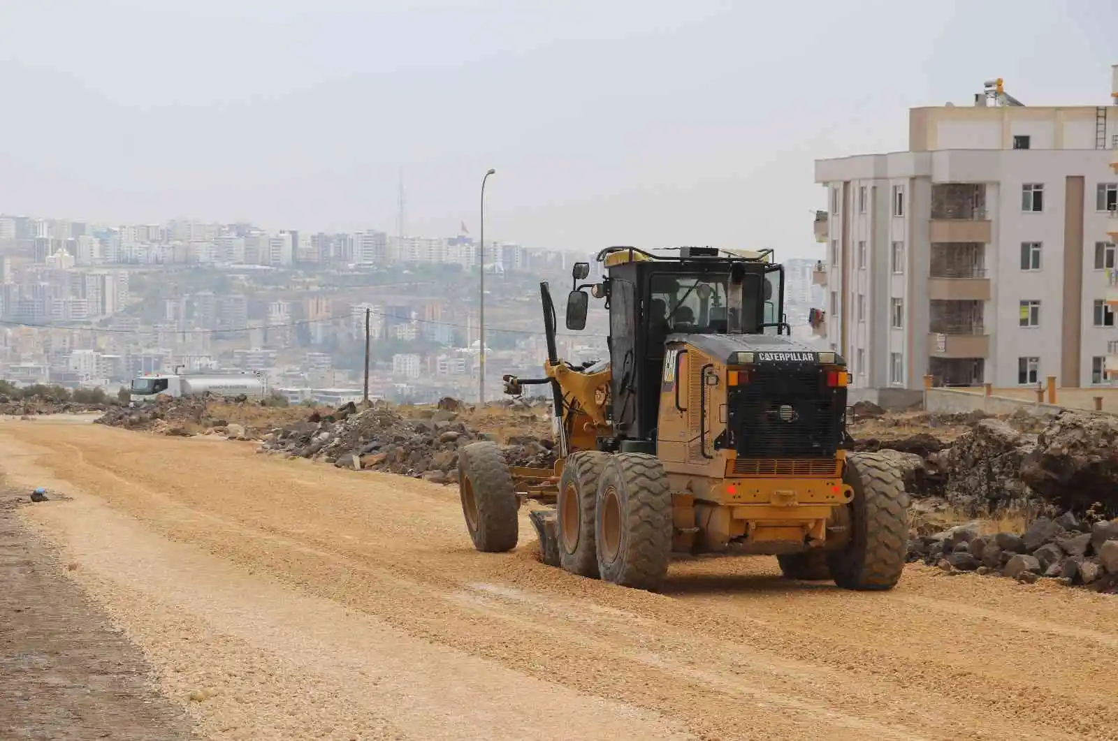 Karaköprü'de yeni yollar hizmete sunuluyor