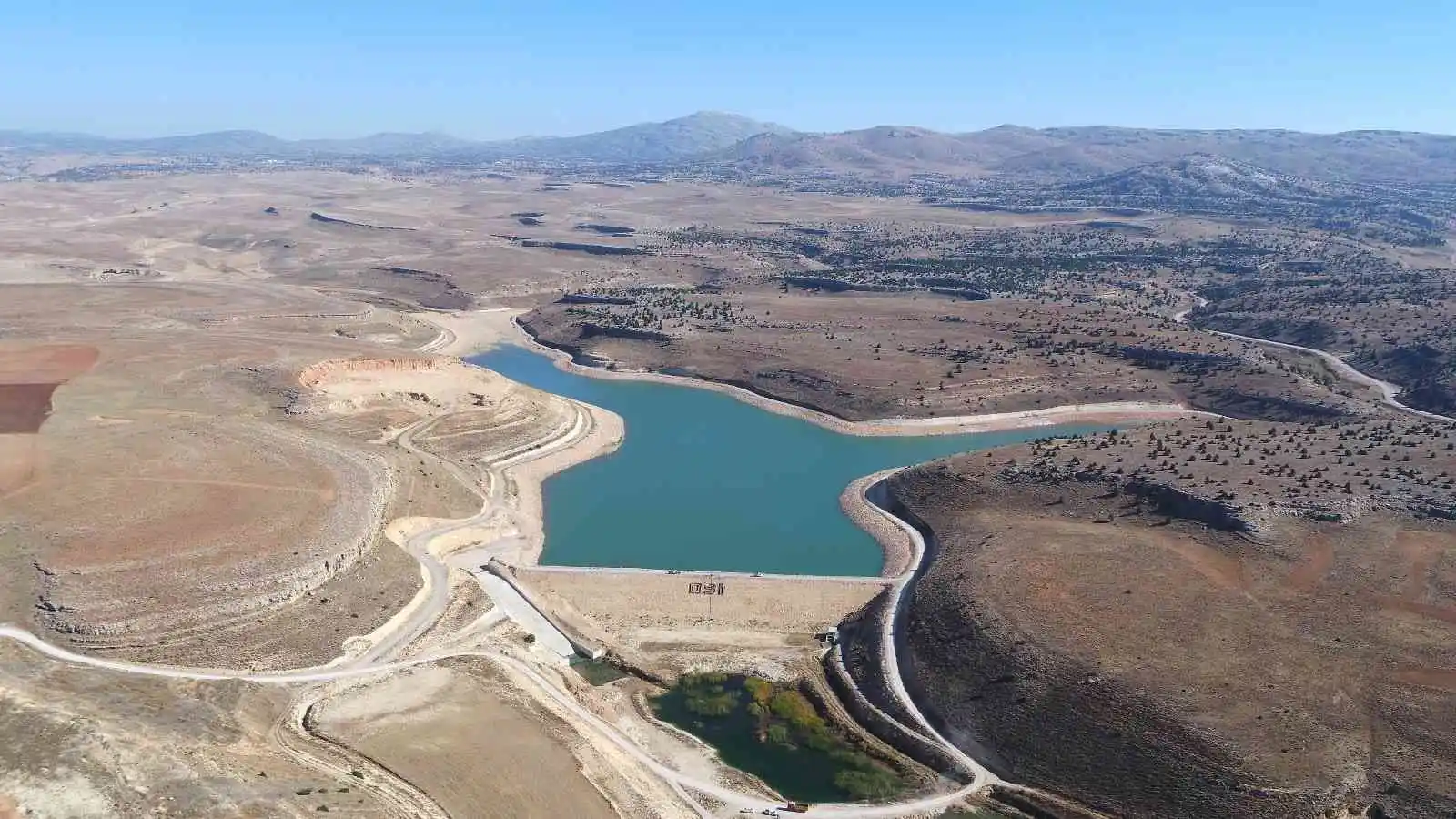 Karaman'da Taşkale Gölet'inden 4 bin dekar arazi sulanacak