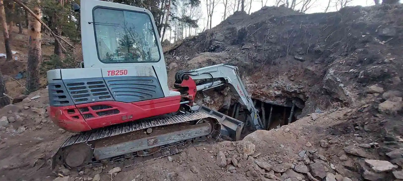 Kars’ta defineciler ‘pes’ dedirtti