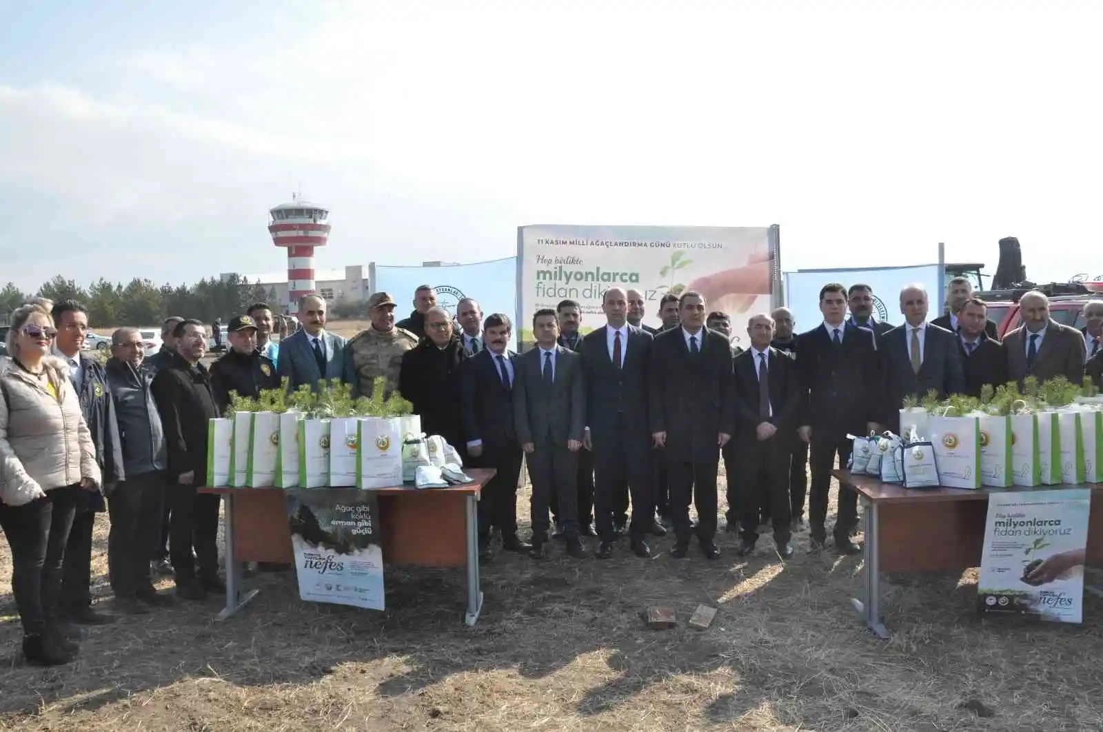 Kars’ta fidanlar toprakla buluştu