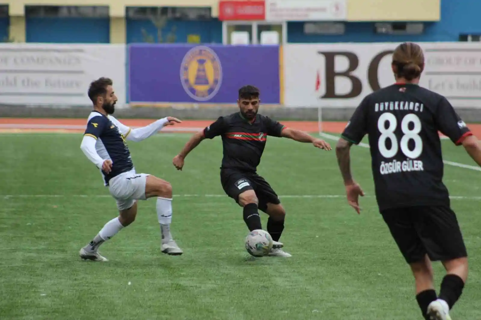 Karşıyaka, Ağrı'da takıldı