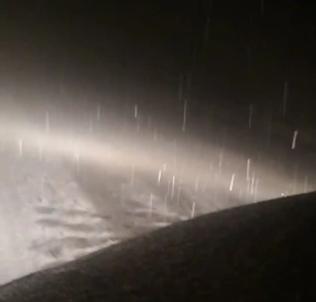 Kartepe'ye mevsimin ilk karı düştü