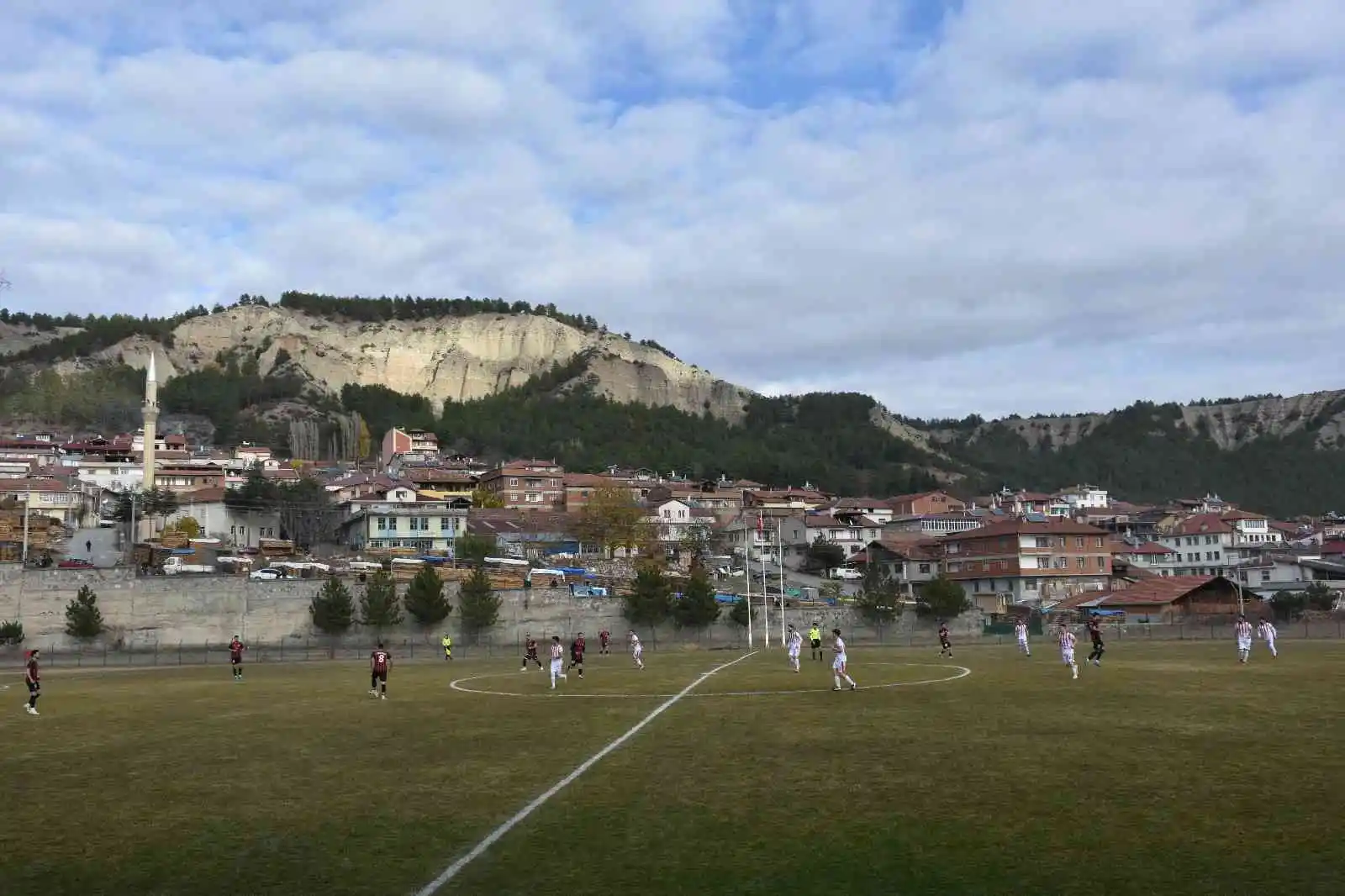 Kastamonu 1. Amatör Lig’de Tosyaspor, Seydilerspor’u farklı mağlup etti.
