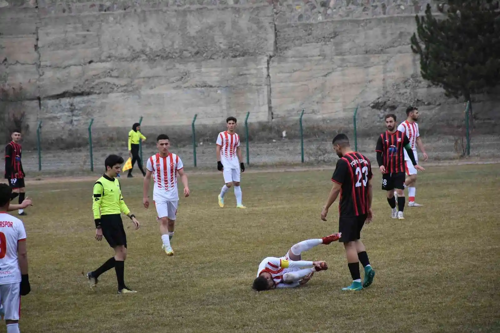 Kastamonu 1. Amatör Lig’de Tosyaspor, Seydilerspor’u farklı mağlup etti.
