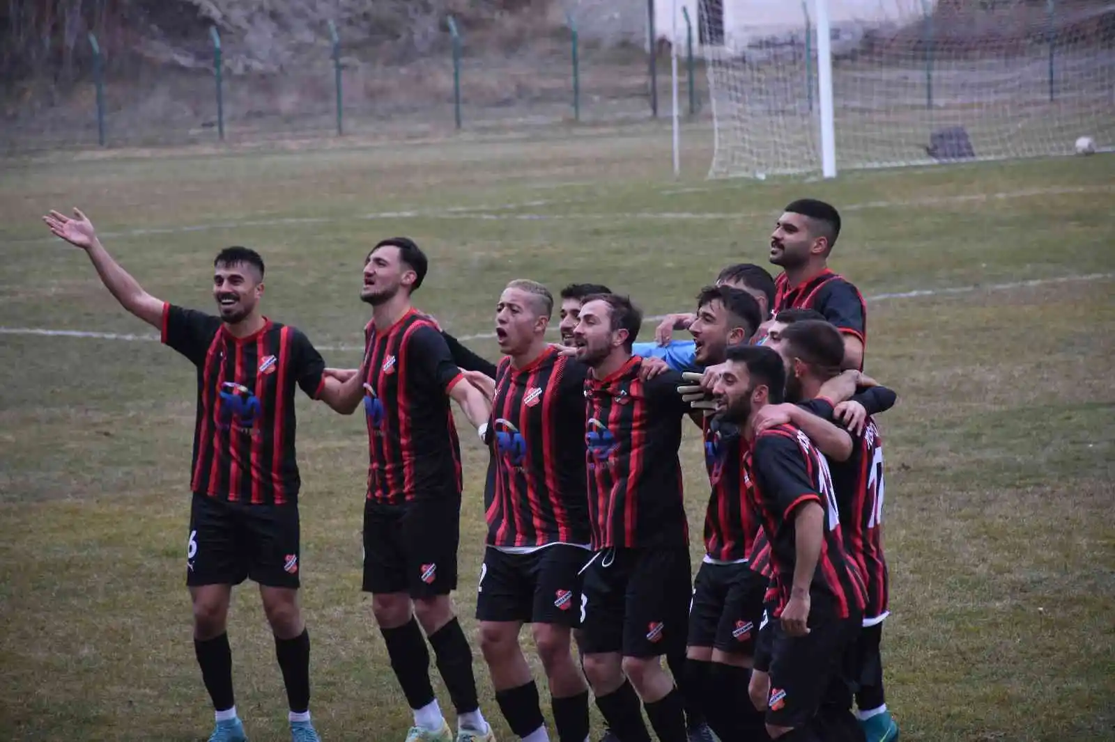 Kastamonu 1. Amatör Lig’de Tosyaspor, Seydilerspor’u farklı mağlup etti.
