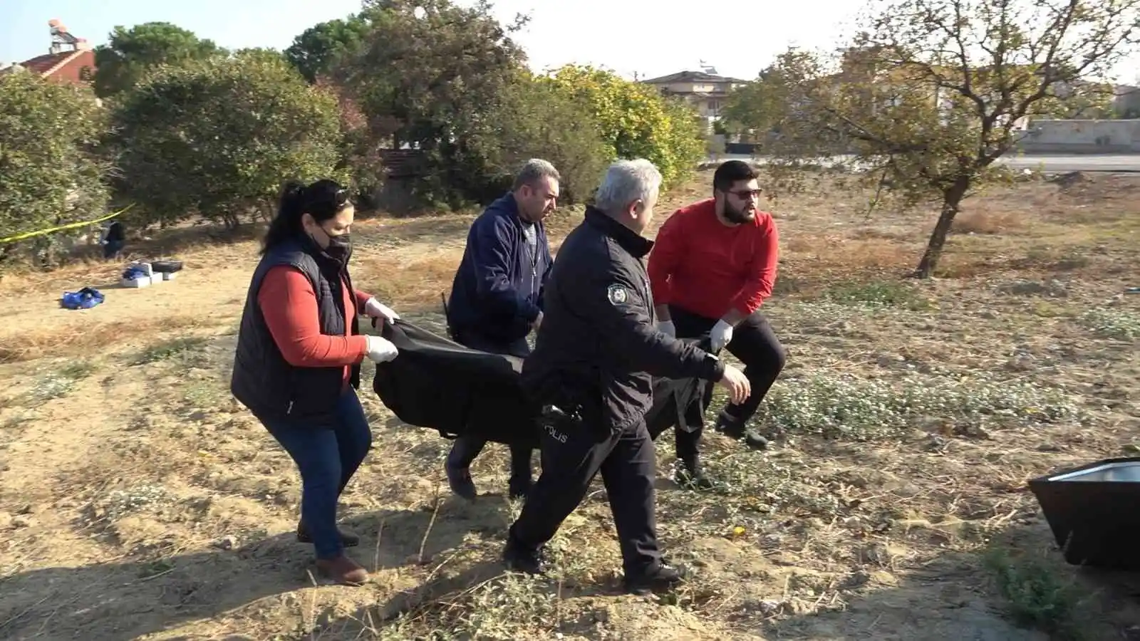 Kayıp emekli uzman çavuş boş arazide ölü olarak bulundu
