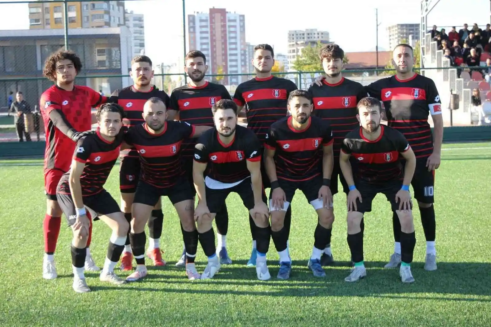 Kayseri Süper Amatör Küme: Özvatan Gençlikspor: 5 - Esentepespor:3