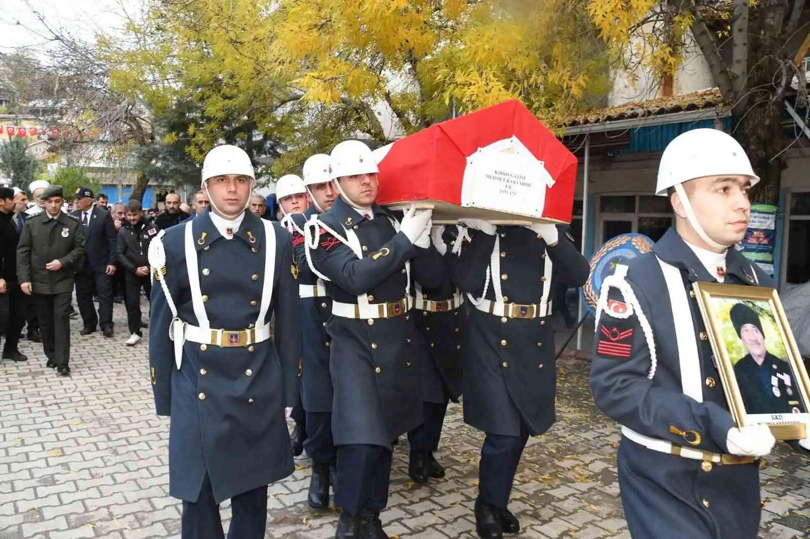 Kıbrıs Gazisi Mehmet Karaardıç'a son görev