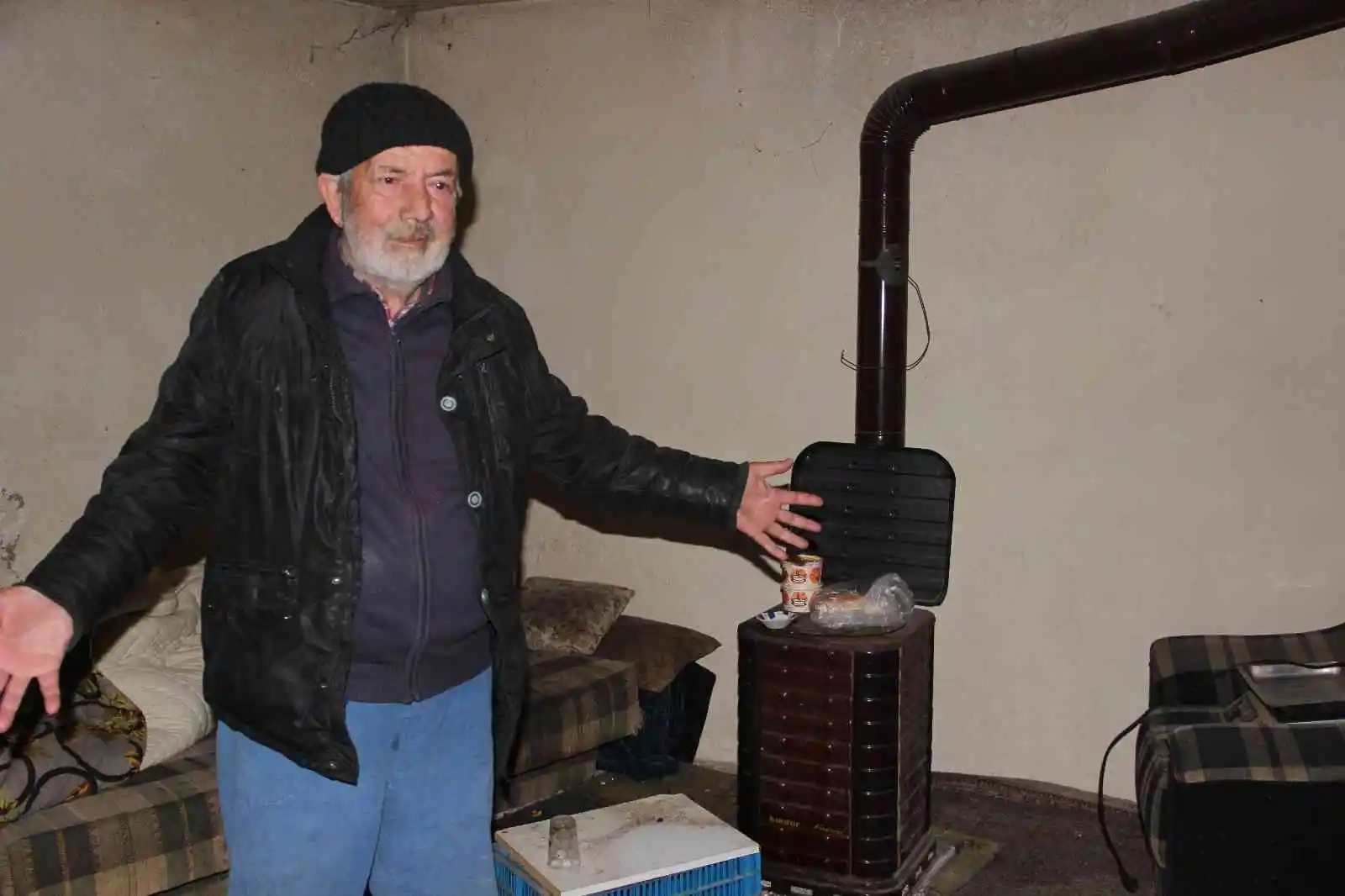 Kıbrıs Gazisinin içler acısı hali yürek burktu