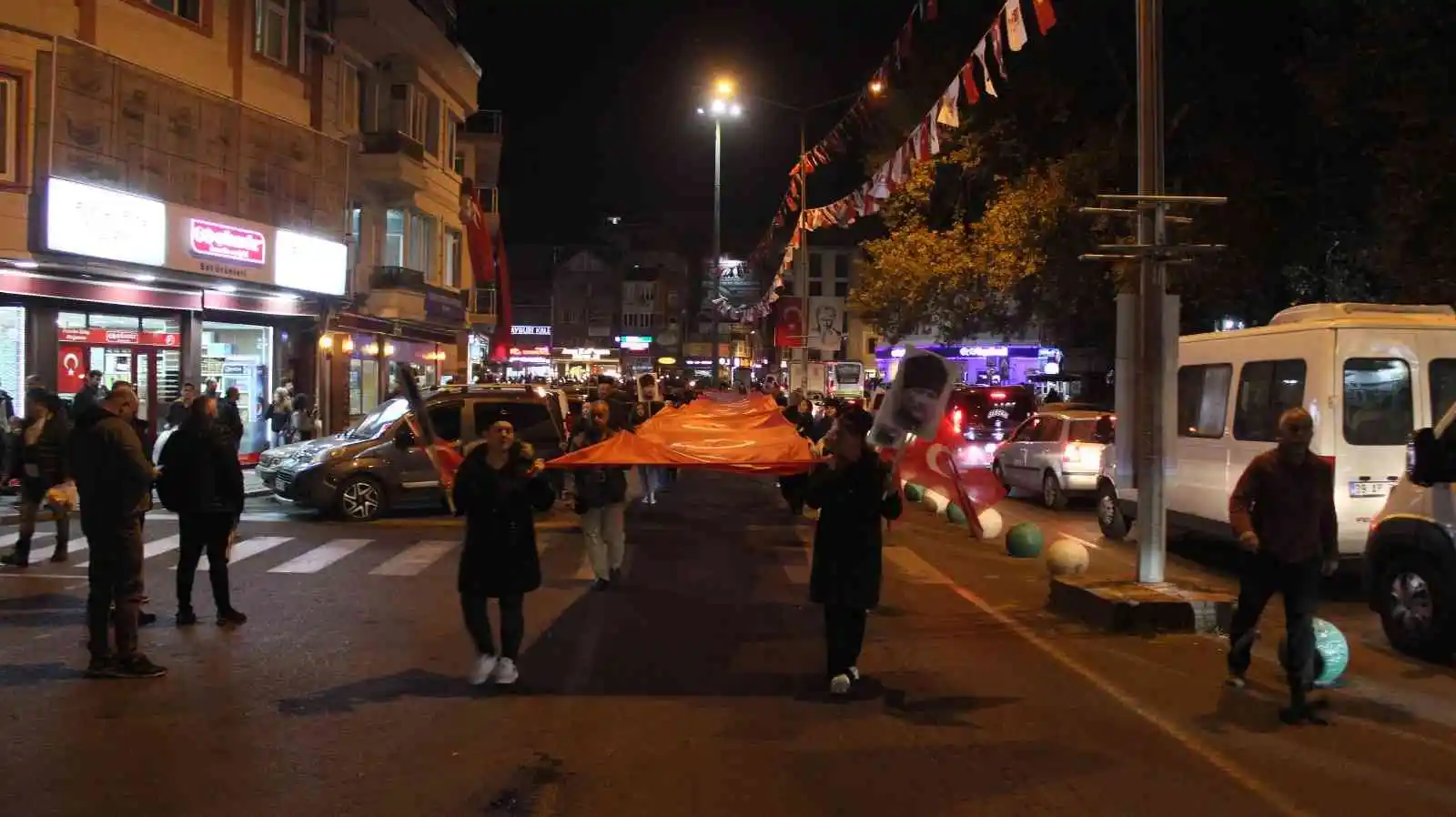 Kırklareli’nde ‘Türk Kırmızısı Ay Beyazı’ defilesi
