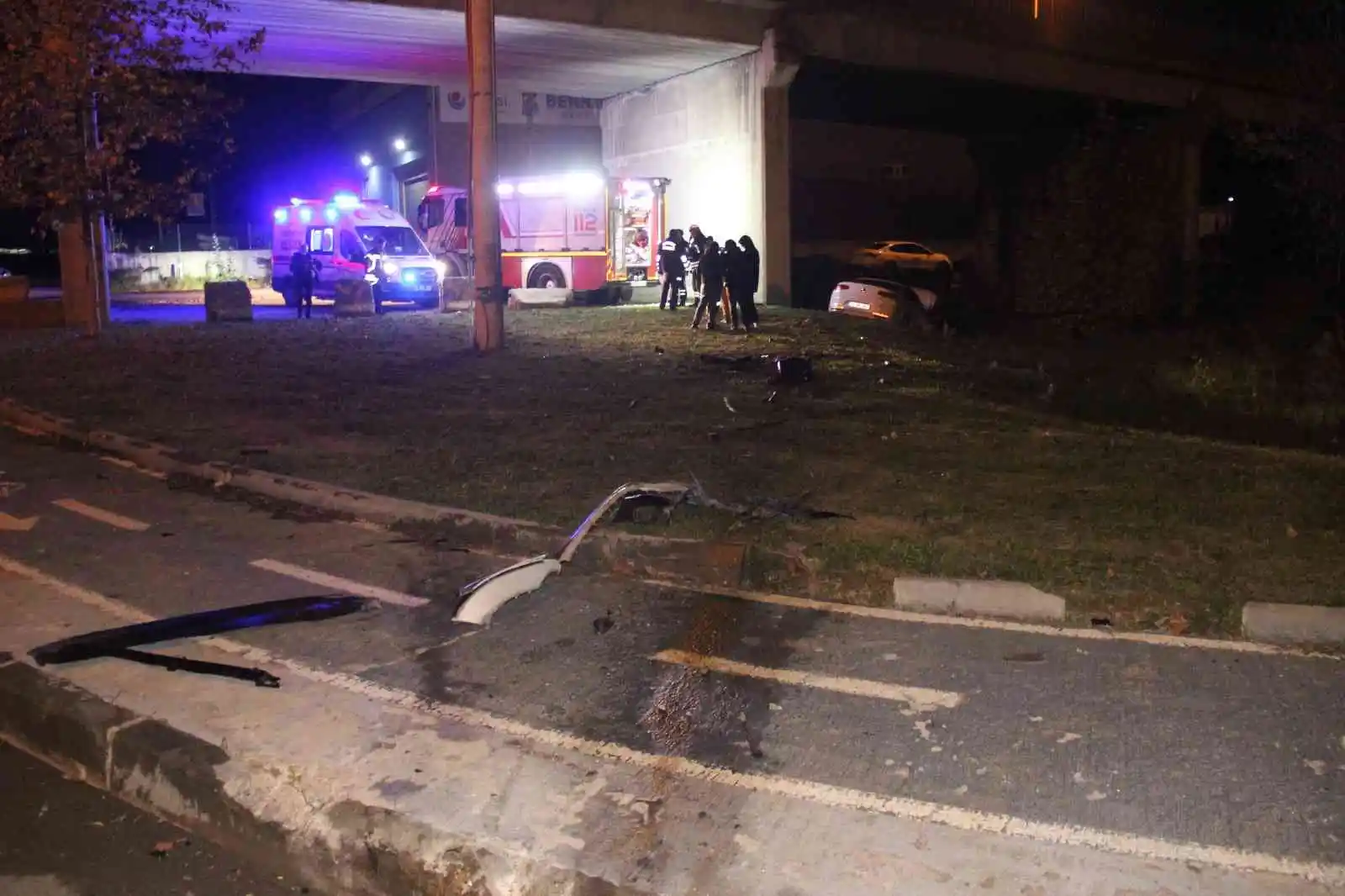 Kontrolden çıkan otomobil boş araziye daldı: 1 yaralı