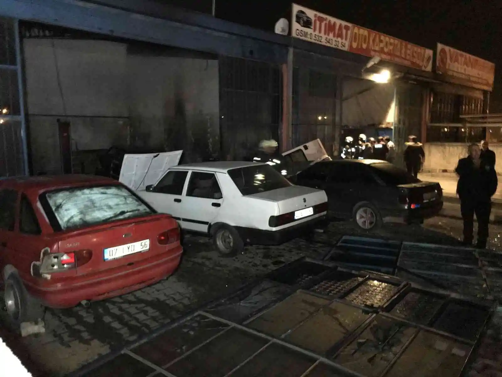 Konya’da patlayan LPG tankının iş yeri kapısını yerinden söktüğü anlar kameraya yansıdı