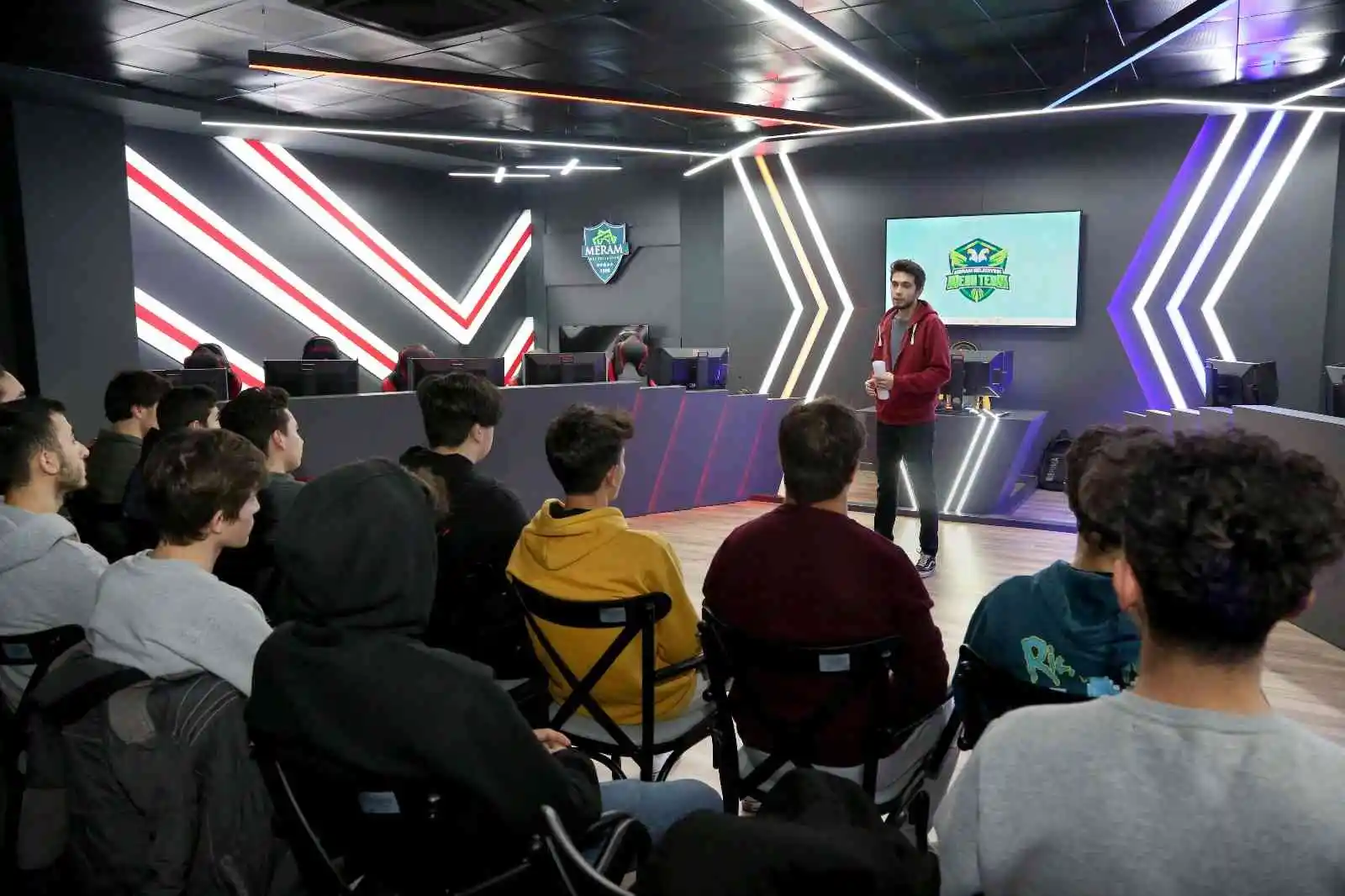 Konya’nın ilk E-Spor Merkezi’nde eğitimler başladı