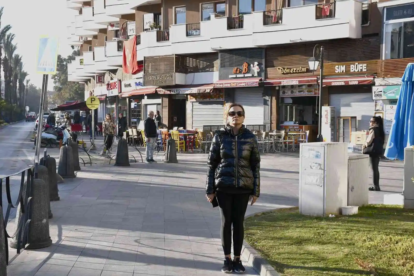 Kuşadası’nda hayat 1 dakikalığına durdu
