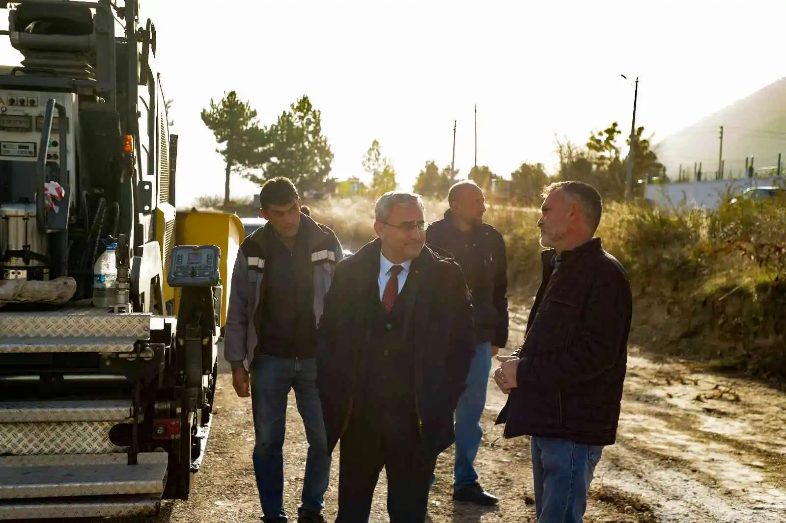 Kütahya’nın Mehmet Akif Ersoy Mahallesi’ne asfalt
