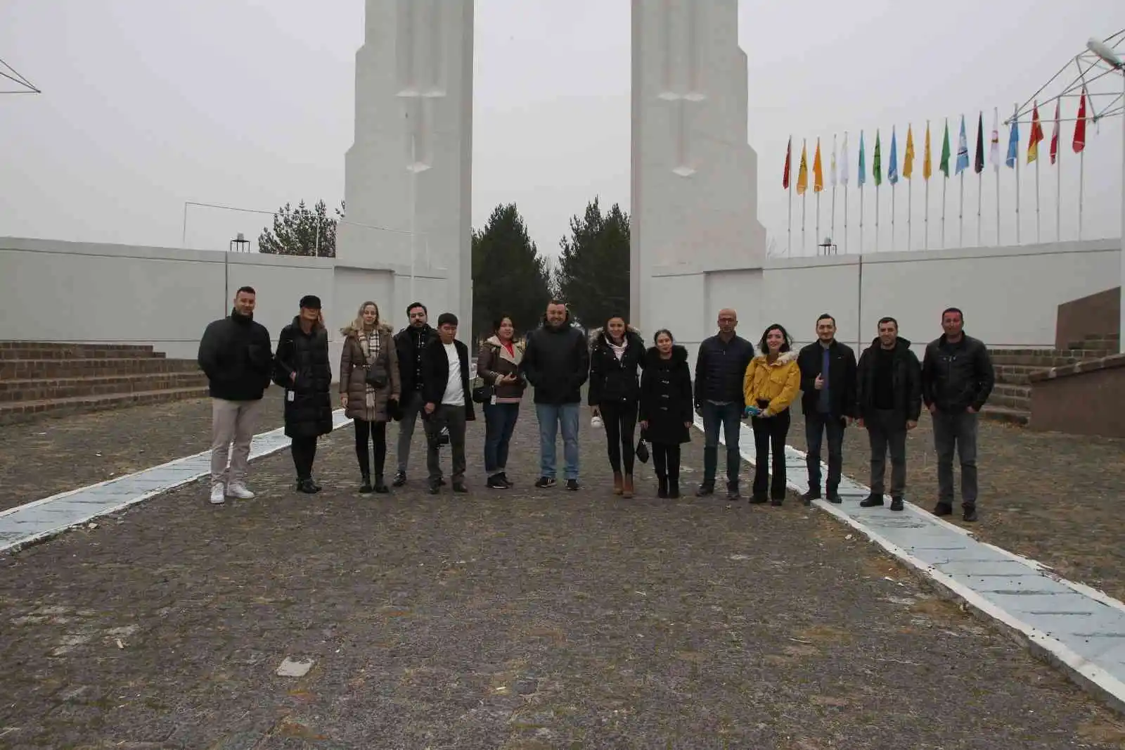 Malazgirt’i gezen yabancı gazeteciler kentin tanıtımına katkı sağlayacak