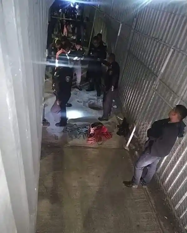 Meksika'da 2 kız kardeş kanalizasyona düşerek öldü