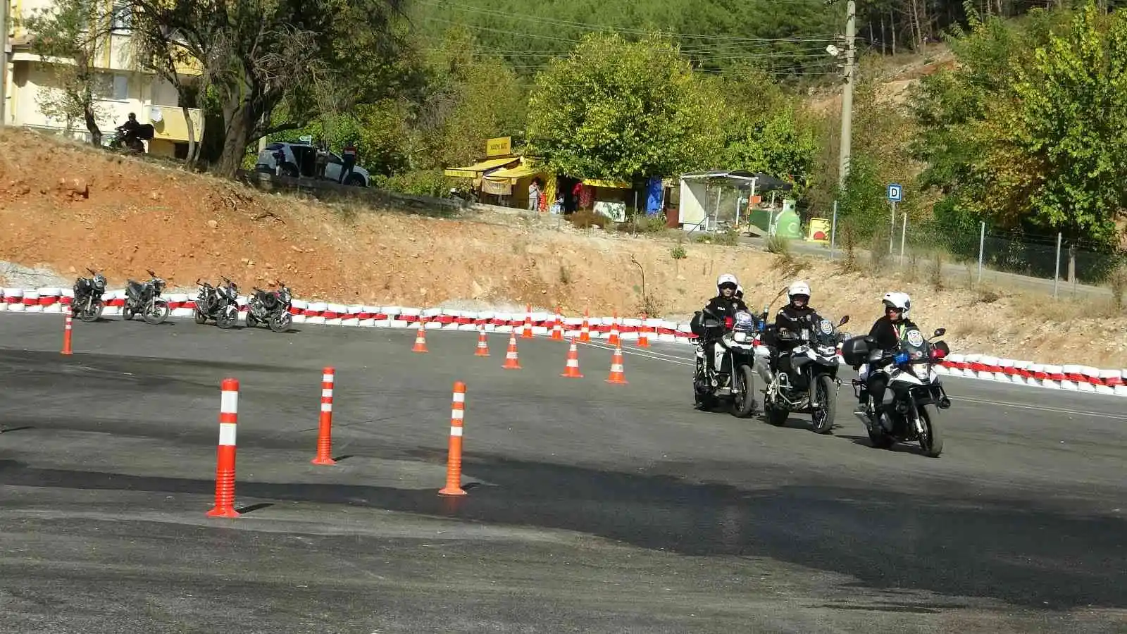 Menteşe’de motosiklet eğitim alanı açıldı