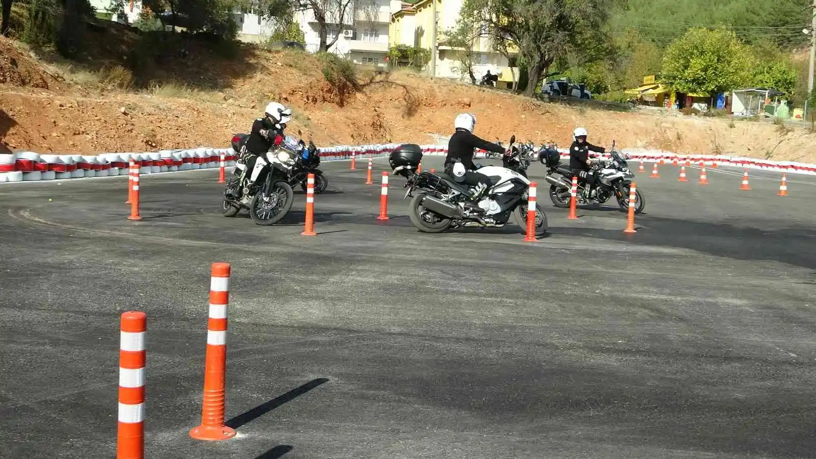 Menteşe’de motosiklet eğitim alanı açıldı