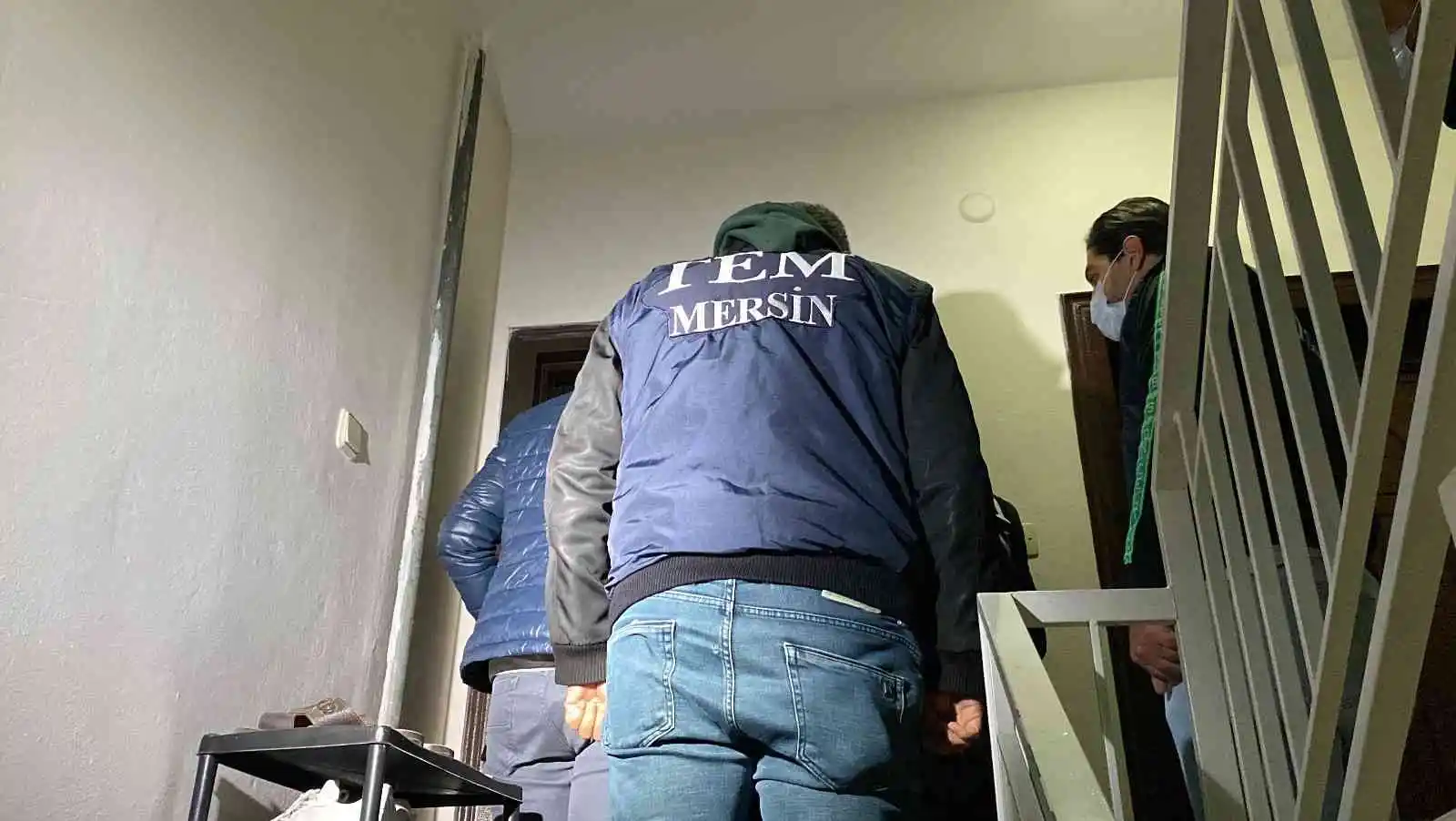 Mersin'de FETÖ operasyonu: 9 gözaltı kararı