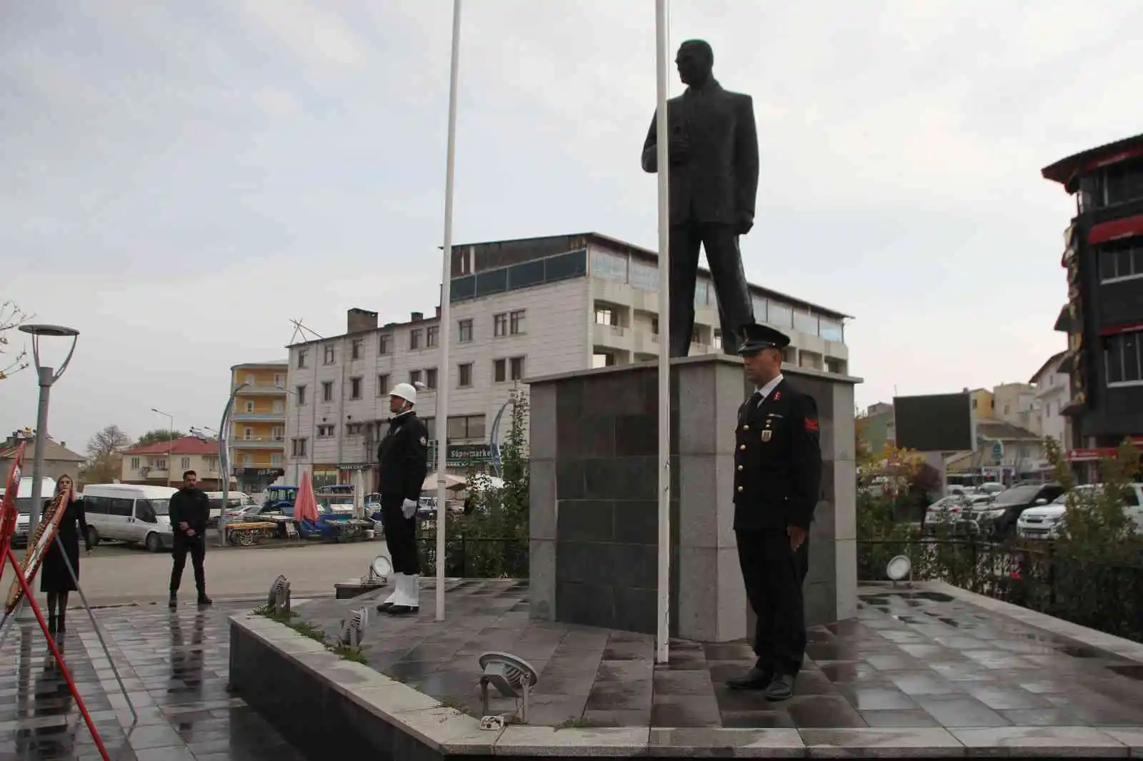 Mustafa Kemal Atatürk Malazgirt’te anıldı
