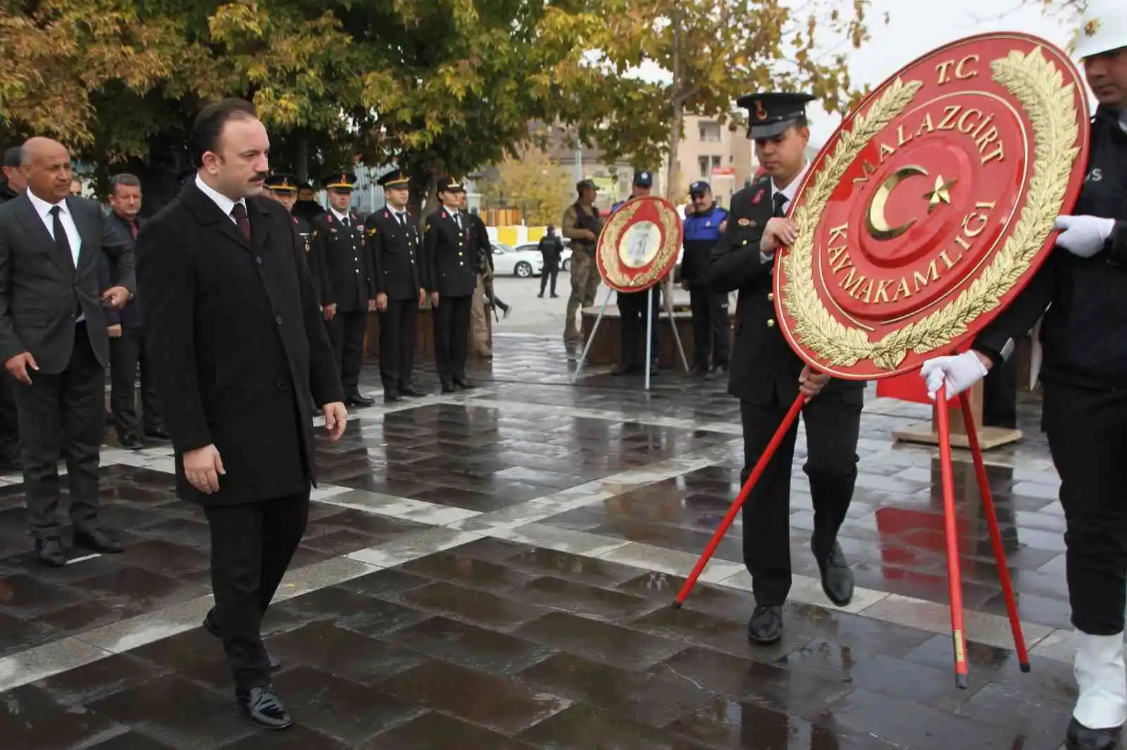 Mustafa Kemal Atatürk Malazgirt’te anıldı
