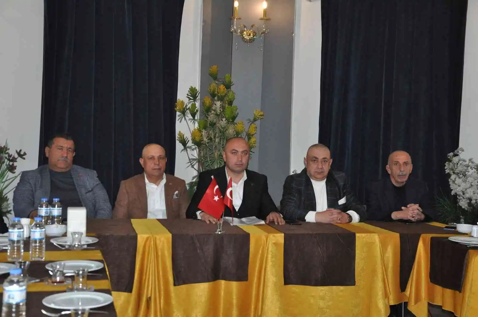 Özcan Müçük adaylığını açıkladı