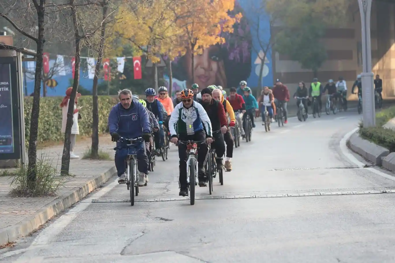Pedallar erozyonla mücadele için çevrildi