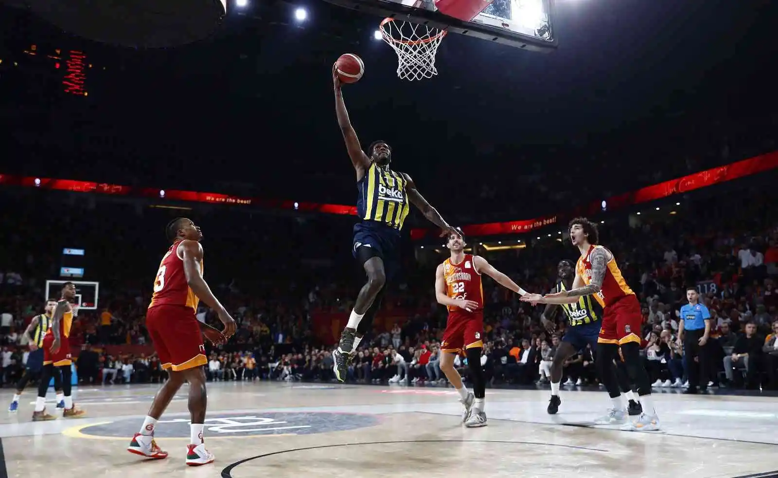 Pota derbisi Fenerbahçe’nin
