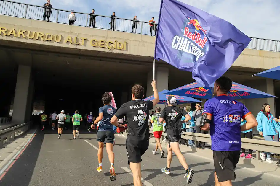 Red Bull Challengers, İstanbul Maratonu'nda koştu
