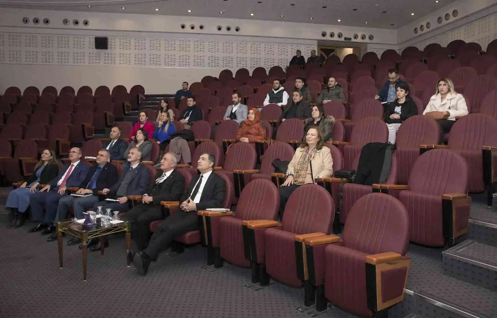 Rektör Çomaklı Başkanlığında izleme ve değerlendirme toplantıları başladı
