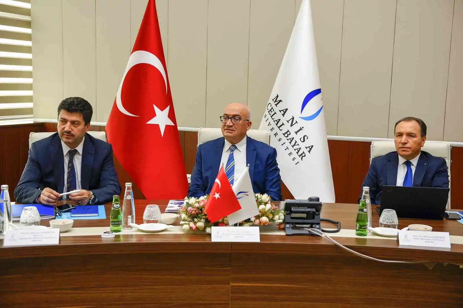 Rektörler Manisa’da, SUBÜ’nün +1 Eğitim Modeli’ni konuştu