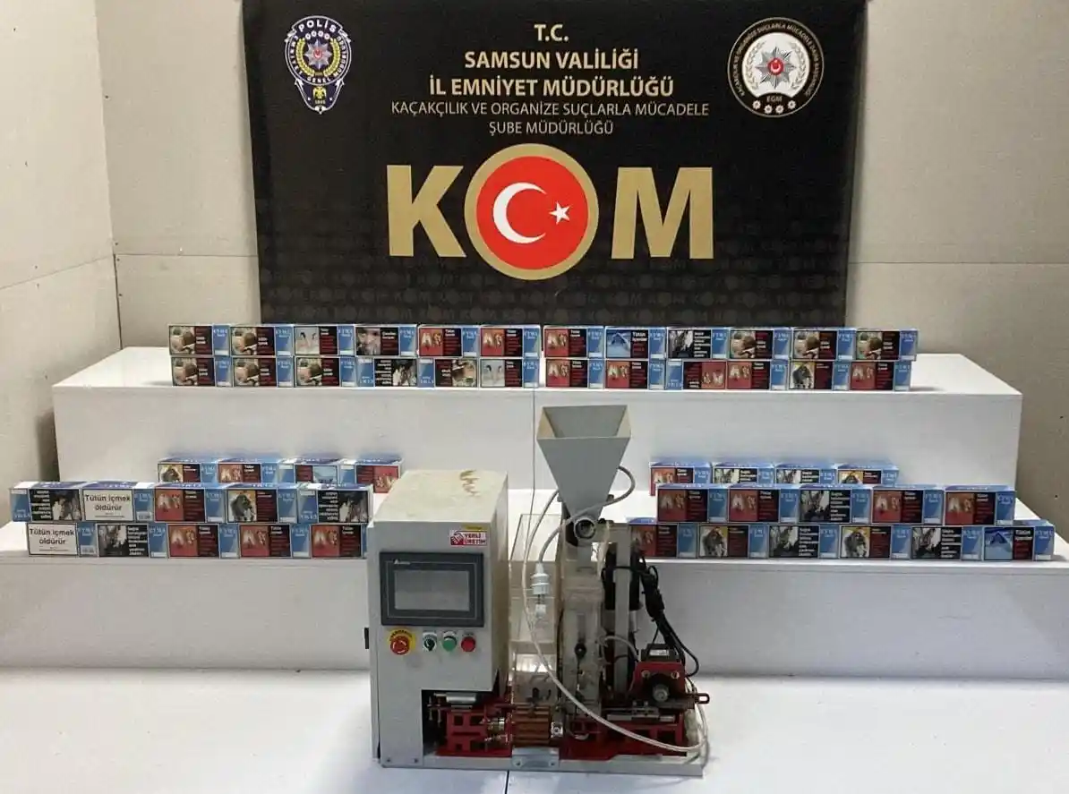 Samsun'da bir evde sigara doldurma makinesi ve 10 bin 600 makaron ele geçirildi