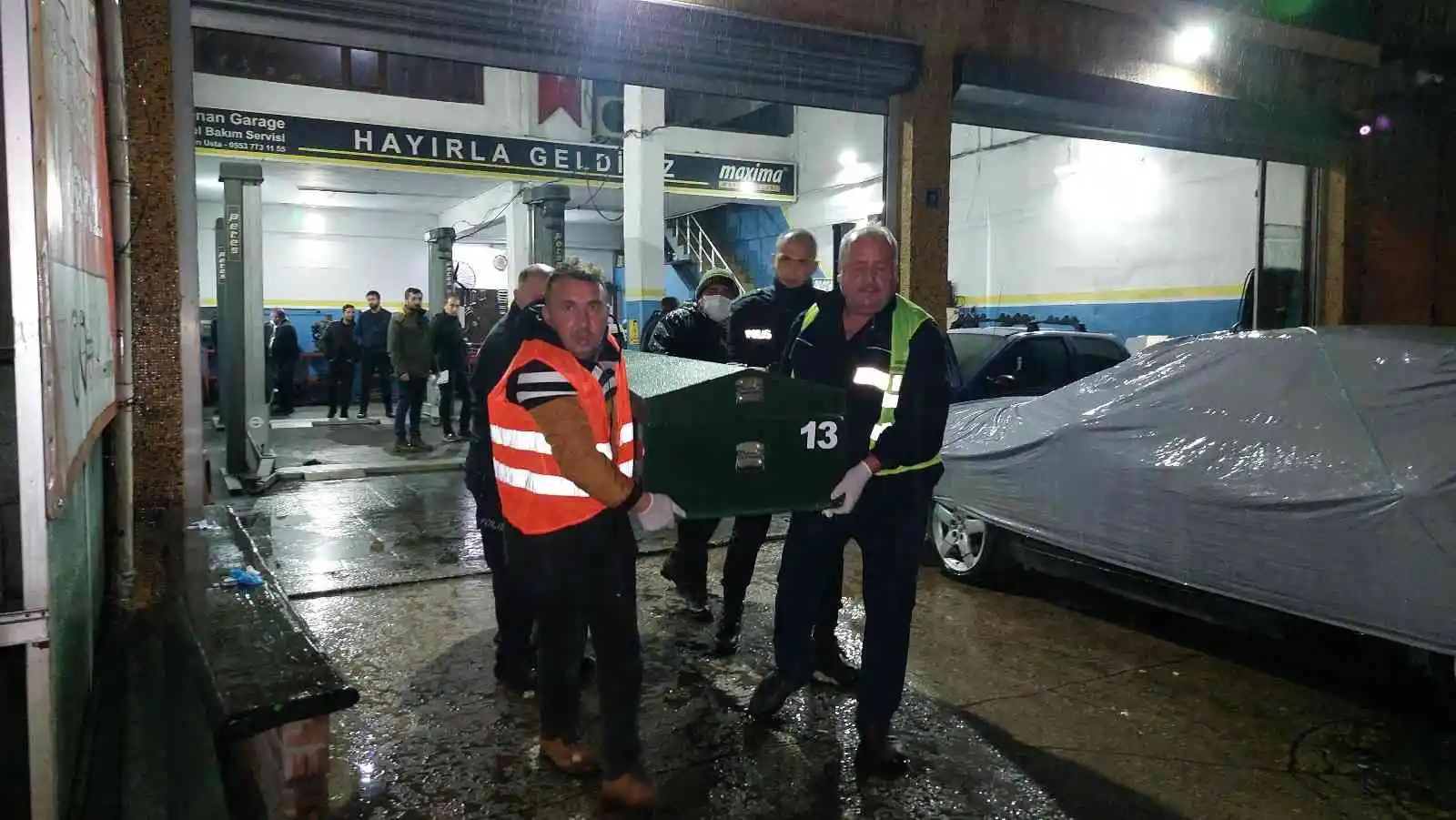 Samsun’da bir kadın sanayideki tamircide tabancayla vurulmuş halde ölü bulundu
