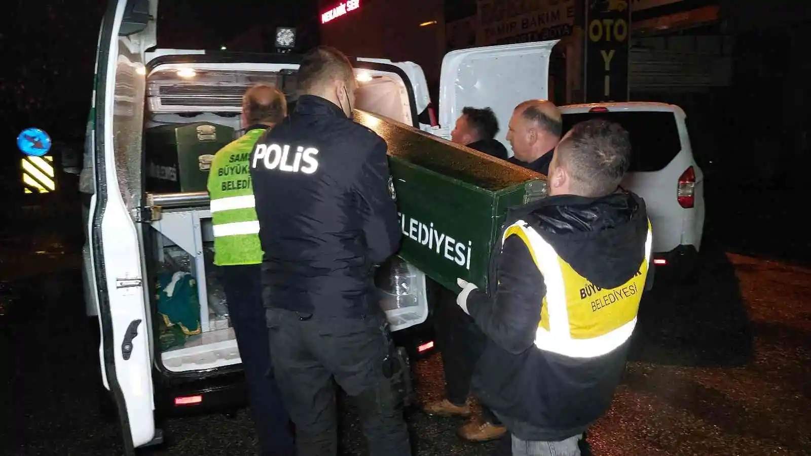 Samsun’da bir kadın sanayideki tamircide tabancayla vurulmuş halde ölü bulundu