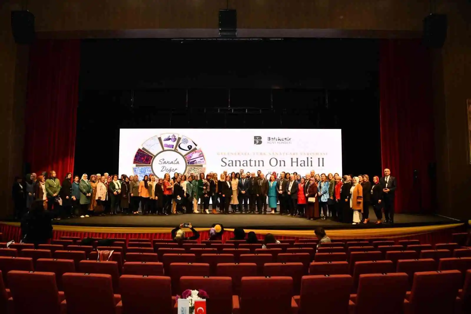 Sanatın On Halinde sergi ve ödül töreni yapıldı