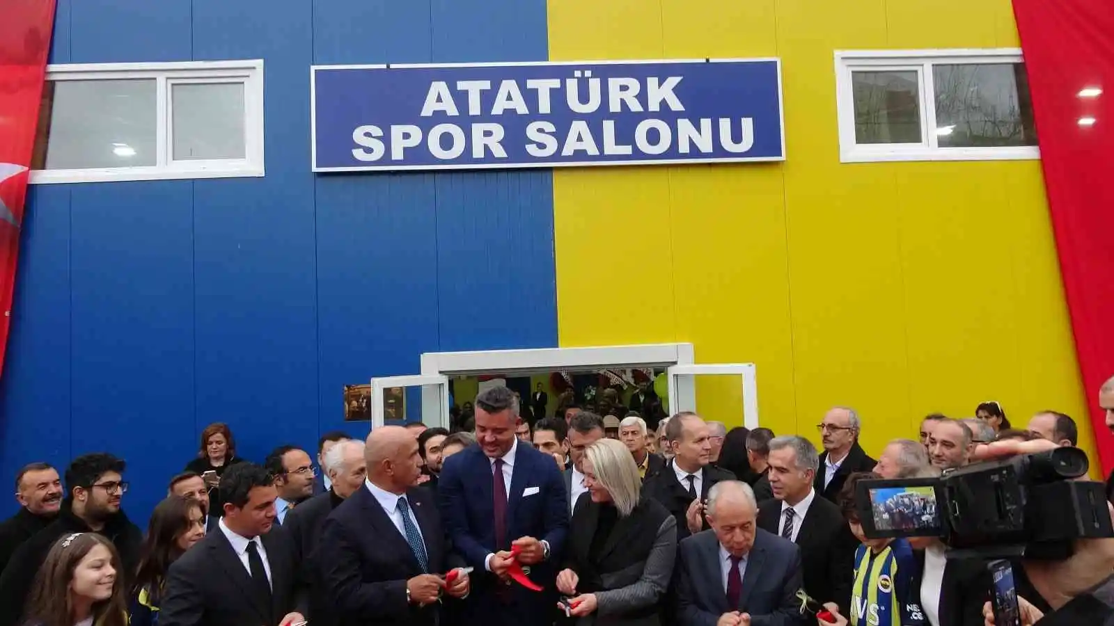 Saran Grup, 23’üncü Spor Salonu’nu Çanakkale’de açtı
