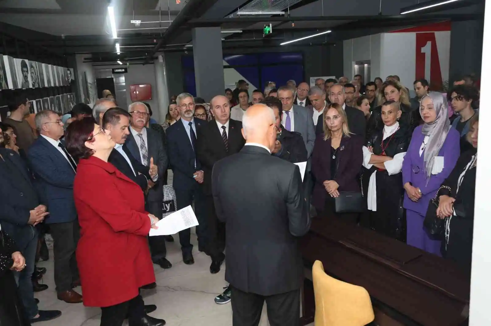 Şehit aileleri ve hasta çocuklara asker morali