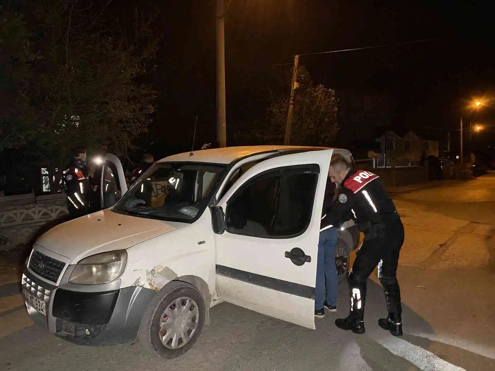 Şehrin dört bir yanındaki metruk binalara baskın
