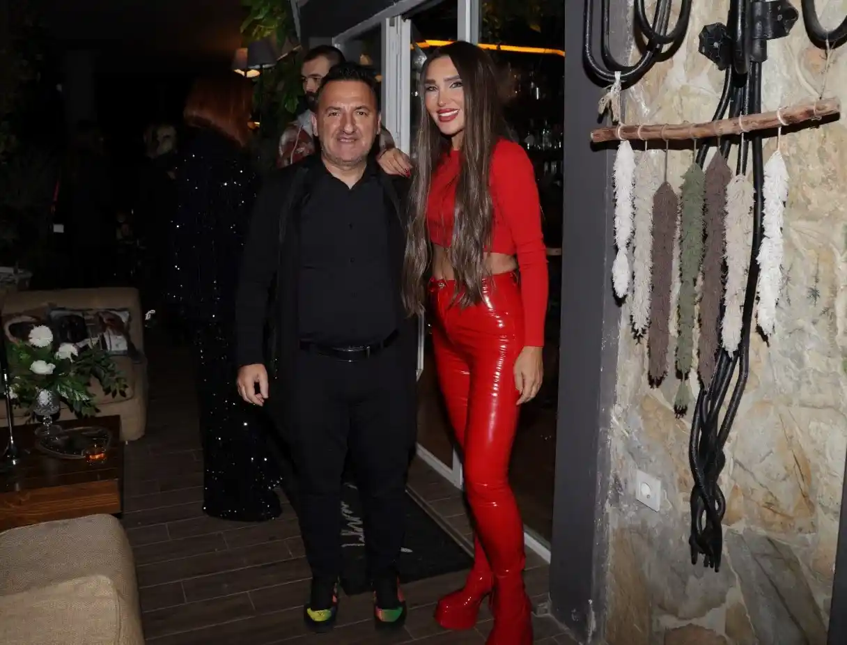 Seren Serengil'den sevgilisine sürpriz doğum günü partisi