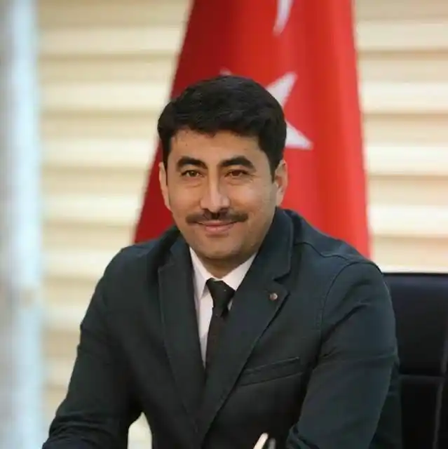 Serhat Çelik; "Kadro, belediye şirket işçilerinin de hakkı"