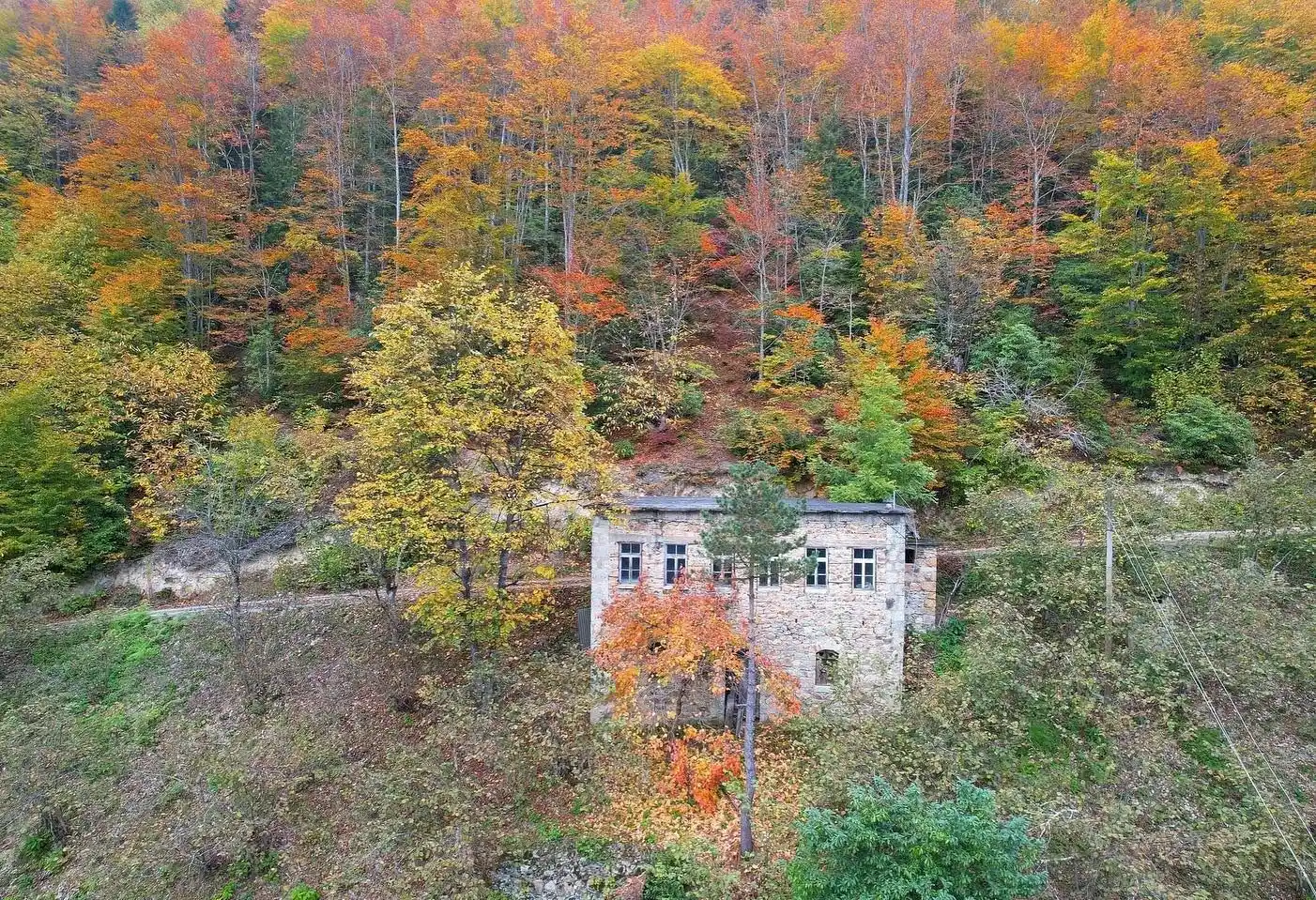 Sonbahar renkleri Trabzon’u kartpostallardaki görüntülere çevirdi